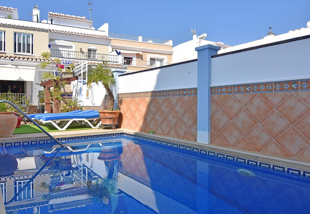 Villa in Nerja - Nerja 001