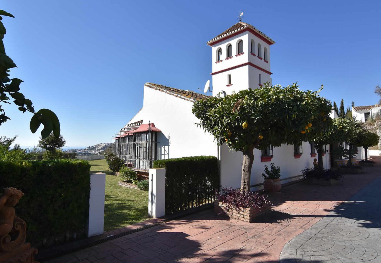 Villa in Nerja - Nerja 002